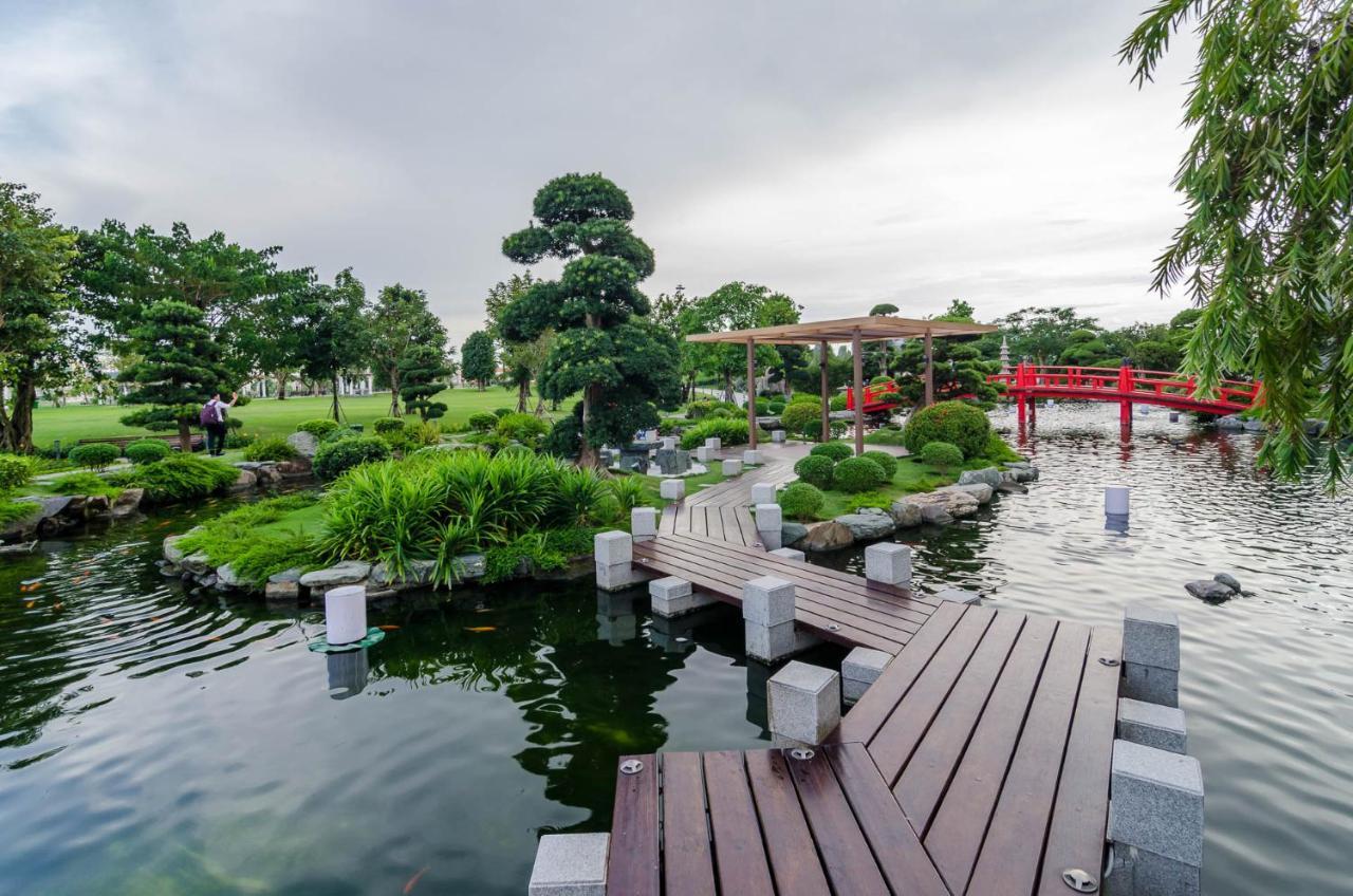 Luxhomes Saigon - Vinhomes Central Park Ho Chi Minh City Exterior photo